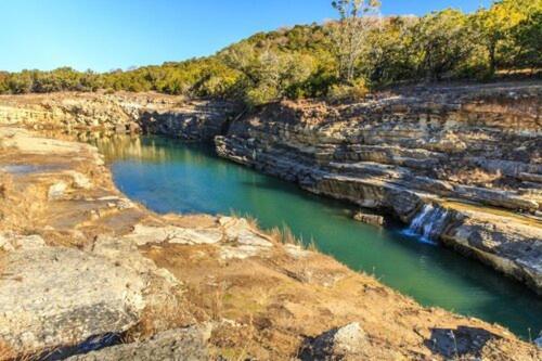 Maven'S Inn & Grill Canyon Lake Bagian luar foto